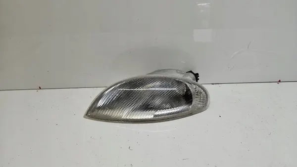 Intermitente Mercedes-Benz OEM A1708260243 - Usado image 2