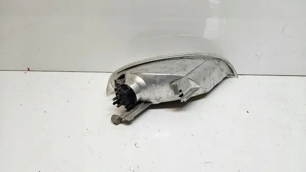 Intermitente Mercedes-Benz OEM A1708260243 - Usado image 4