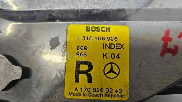 Intermitente Mercedes-Benz OEM A1708260243 - Usado image 7