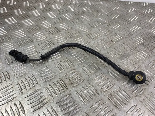 Sensor de batida Hyundai OEM 393203C300 - Usado image 2
