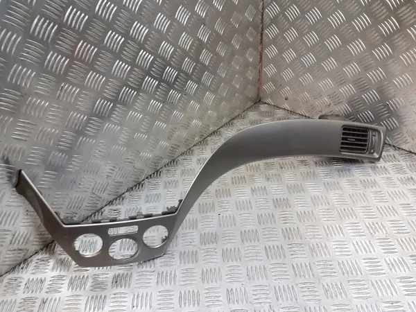 Marco de consola OEM para Subaru Impreza GH image 2