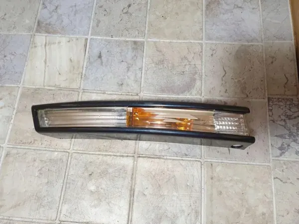 Clignotant avant droit VW Passat B6 OEM 3C0807718A image 2