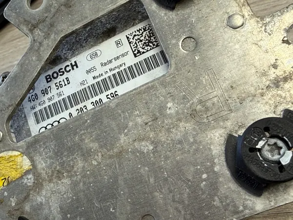 Sensor Radar Direito Distronic ACC Audi A7 C7 OEM 4G0907561B image 4