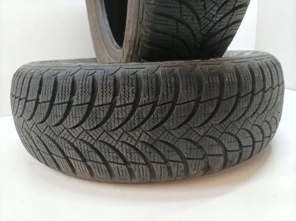 2x Nexen Winguard Neumático Invierno 185/65R14 Usado image 4