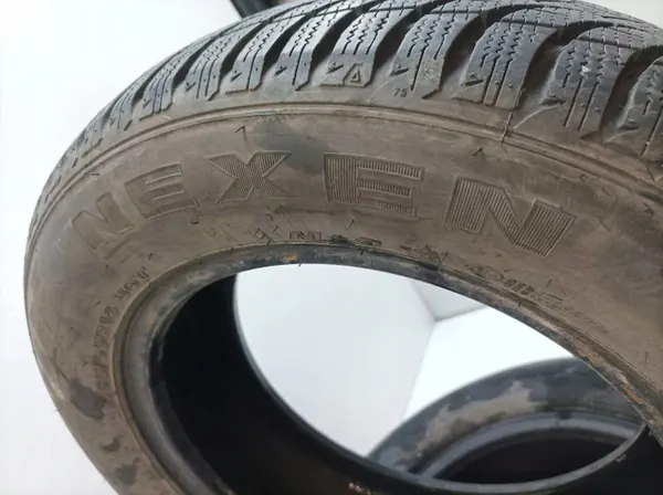 2x Nexen Winguard Neumático Invierno 185/65R14 Usado image 5