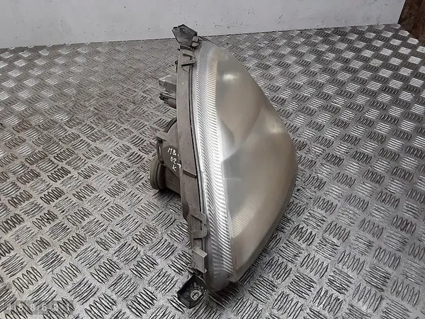 2003 Mercedes A W168 Voorlicht a1688201761 image 2