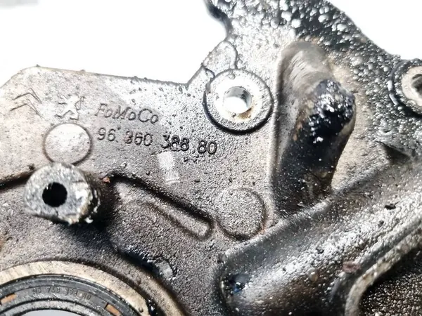 Ford Focus Oljetank 2011 1.6L 9686038880 image 4