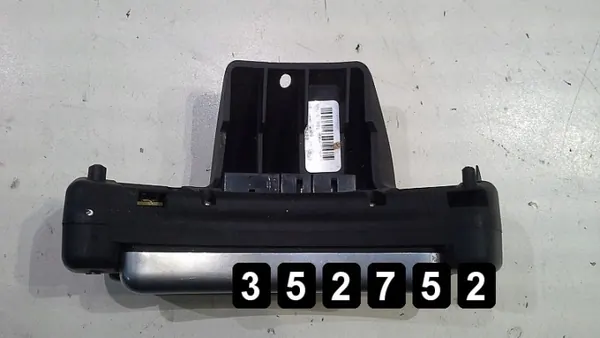 Commutateur Land Rover OEM AM-352752 - État Utilisé image 2