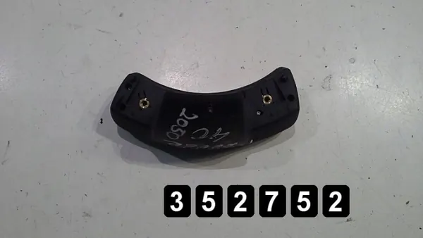 Commutateur Land Rover OEM AM-352752 - État Utilisé image 3