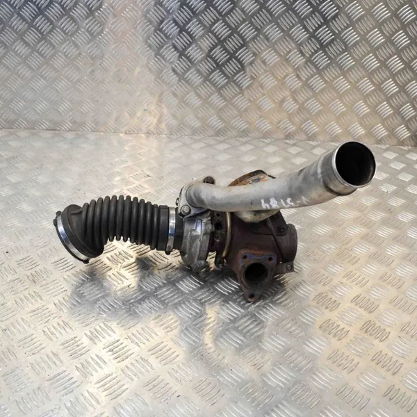 Käytetty turboahdin OEM 77047502 Opel Zafira Tourer C:lle image 3