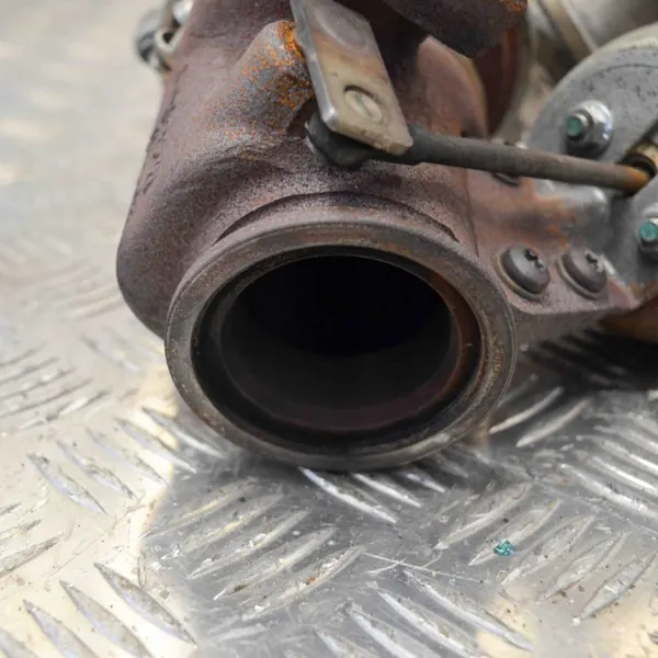 Käytetty turboahdin OEM 77047502 Opel Zafira Tourer C:lle image 5