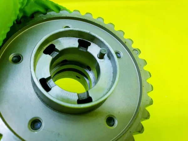 OEM 05184370AH Árbol de levas VANOS Maserati 3.0L image 3