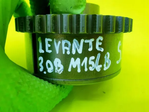 OEM 05184370AH Árbol de levas VANOS Maserati 3.0L image 9