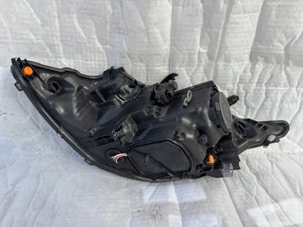 TOYOTA AURIS II 13- Faro Derecho image 6