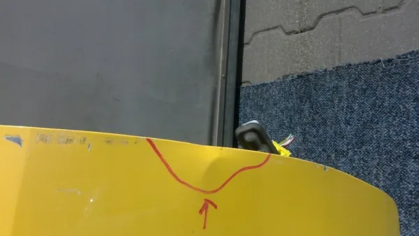 Fram Höger Dörr Berlingo III Partner III 08- OEM 9004Z6 image 2