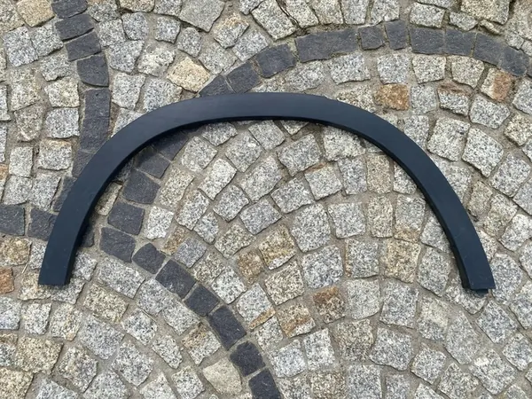 MERCEDES 156 GLA Oikea Takasuoja A1568851200 image 2