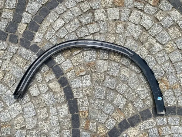 MERCEDES 156 GLA Oikea Takasuoja A1568851200 image 3