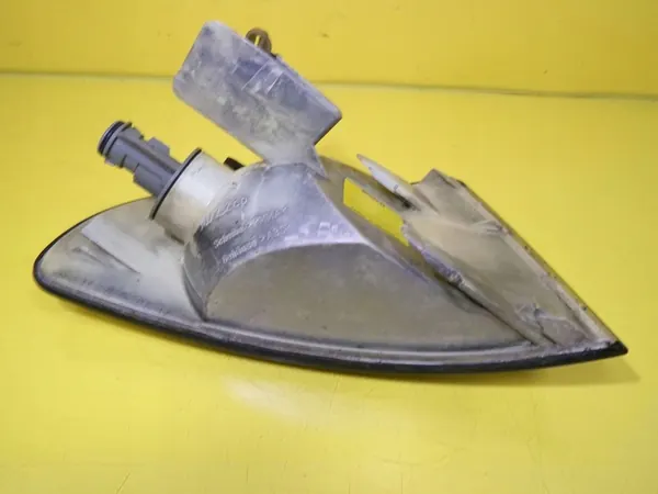 Seta dianteira esquerda Audi A4 B5 8D0953049A image 7