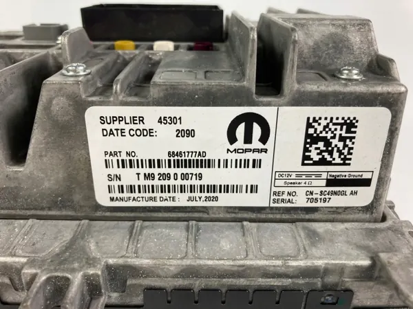 Radio Jeep Wrangler JL Uconnect CarPlay OEM 68461777AD image 9