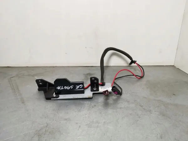 Hyundai Santa Fe GPS-Antenne OEM FBZ15518 image 2