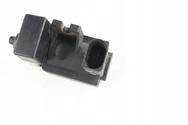 Vanne de Vide Audi A4 B6 1.9 TDI 2001-2005 8E0906628A image 3