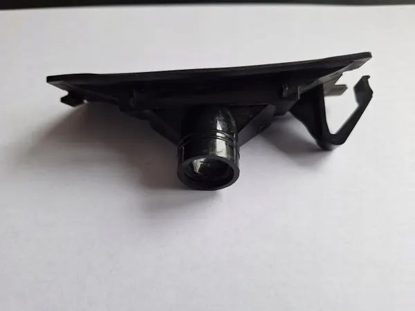 Luz de matrícula Ford OE 95GG13550AA - Usado image 3