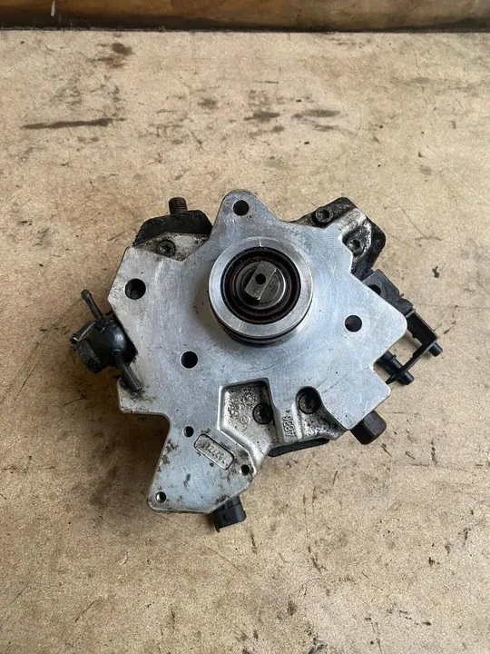 Pompe à carburant Hyundai OE image 4