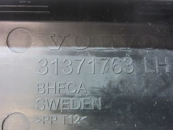 Protector de guardabarros izquierdo Volvo XC90 II OEM 31371763 image 7