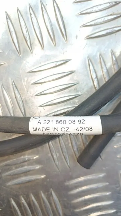 Mercedes Ruitensproeier Slang OEM A2218600892 image 5
