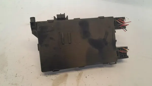 Renault Clio II Hubmodul OEM 8200621763 image 3