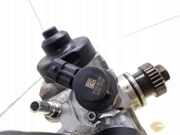 Bomba de combustível Maserati Levante OEM 0445010684 image 3