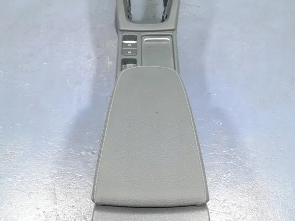 Middentunnel armsteun OEM Lochow-322521- Skoda Octavia image 6