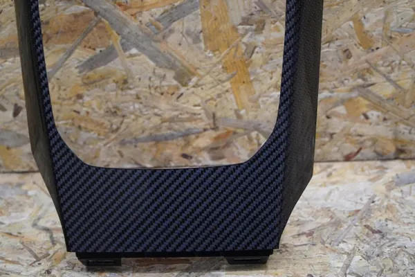OEM Kolfiber Dekorlist för BMW M2 G87 - Förvaringsfack Ram image 10