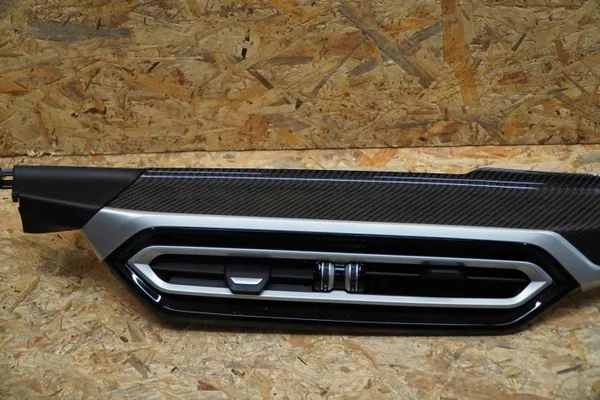 OEM Kolfiber Dekorlist för BMW M2 G87 - Förvaringsfack Ram image 3