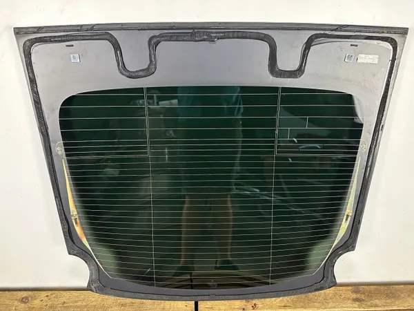 Tesla Model X Tavaratilan Lasiove OEM 1075024-01-D image 5