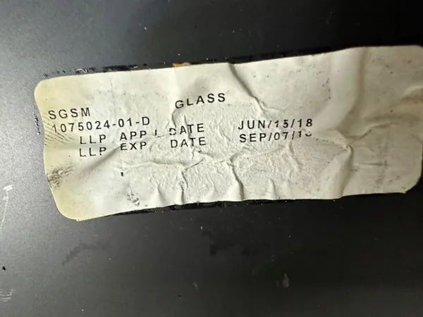 Tesla Model X Tavaratilan Lasiove OEM 1075024-01-D image 6