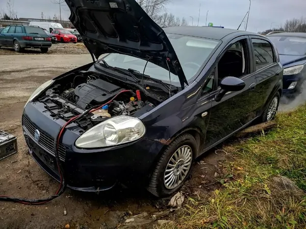 Fiat Punto Ordinateur de moteur 2005 1.3L OEM 51781568 image 5