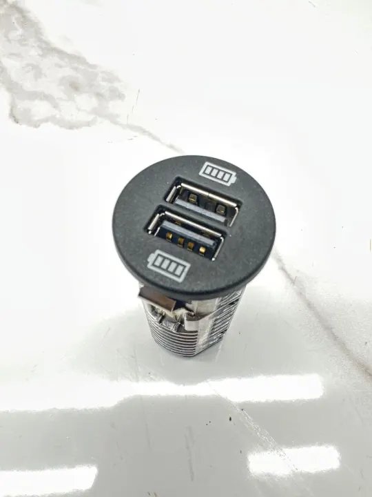 USB Socket OEM 7P5035222 for Porsche Cayenne (92A) image 3