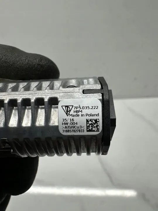 USB Socket OEM 7P5035222 for Porsche Cayenne (92A) image 6