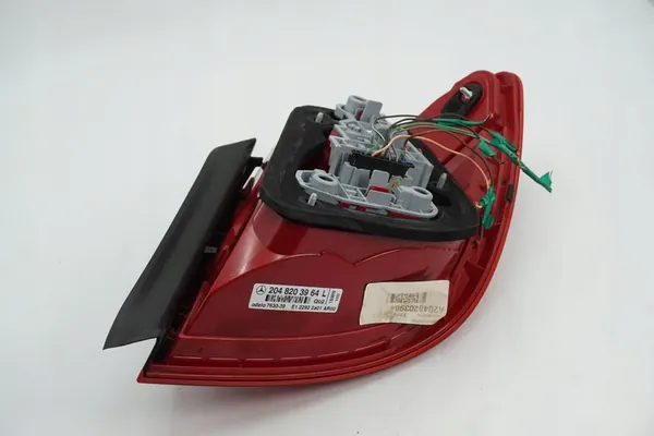 Linker Achterlicht Mercedes W204 A2048203964 image 2