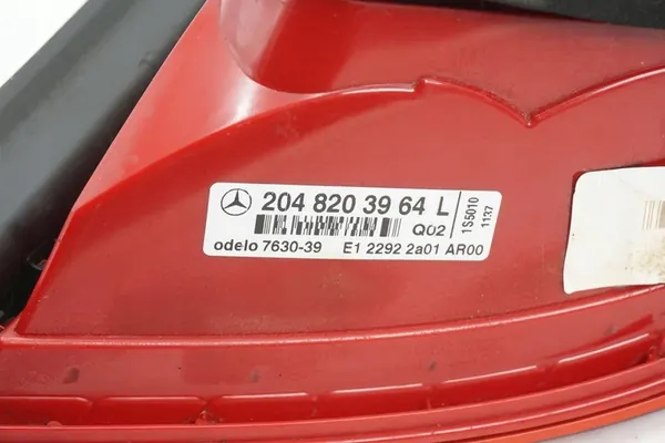 Linker Achterlicht Mercedes W204 A2048203964 image 7