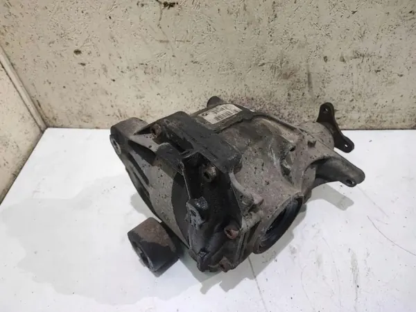 BMW 5 GT F07 Rear Differential 757815105 3.0L Diesel image 3