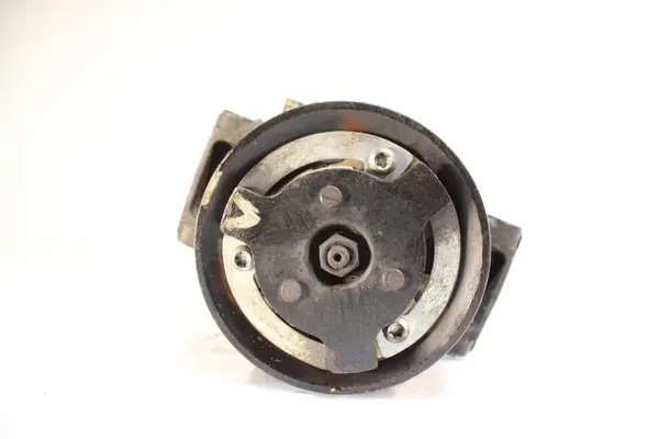 Ilmastointikompressori Volkswagen Passat B6 2.0TDI OEM 17201-27040 image 3