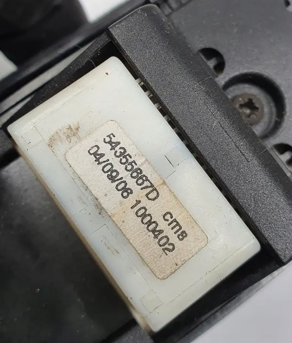 Achterste linker raam bedieningstoets TOYOTA COROLLA VERSO image 6