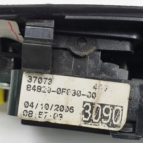 Achterste linker raam bedieningstoets TOYOTA COROLLA VERSO image 8