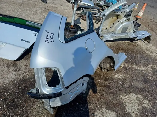 OEM RTEKO LUK3425 Höger bakskärmskvart image 4