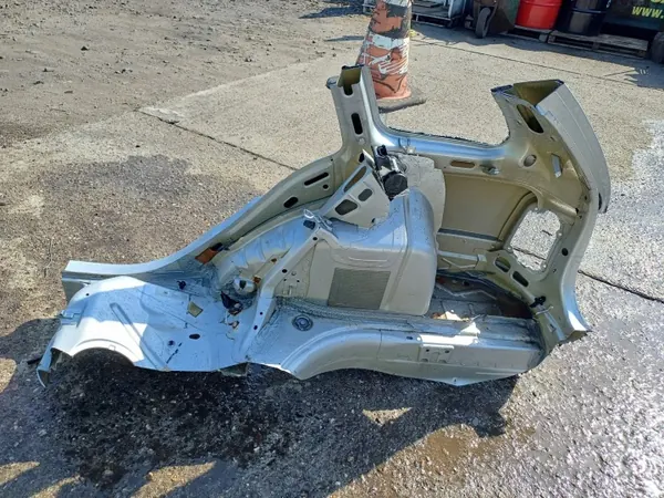 OEM RTEKO LUK3425 Höger bakskärmskvart image 6