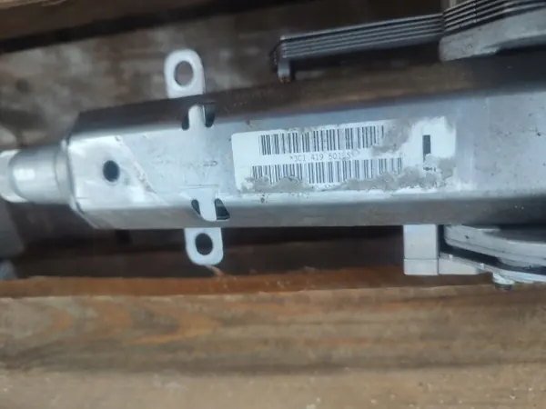 VW Passat B7 ohjauspylvään lukitus OEM 314268/Lochow image 8