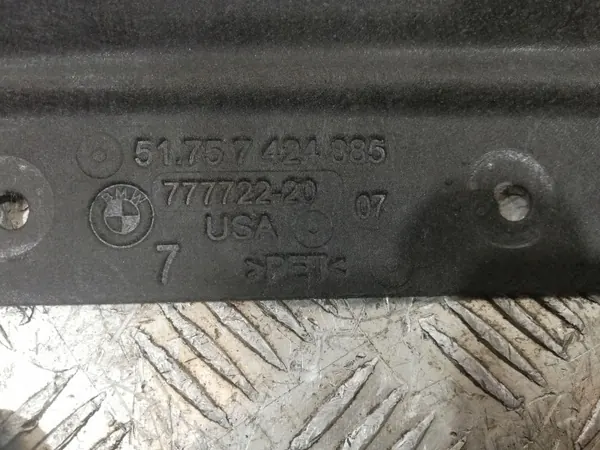 BMW OEM 7424885 02 Proteção Inferior - Usado image 3