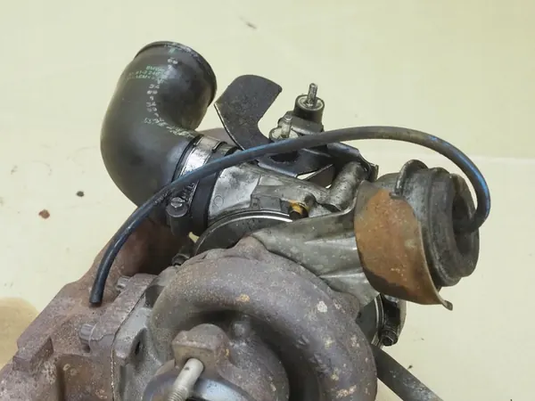 Turboalimentador BMW E39 E46 E53 GT2556V image 7